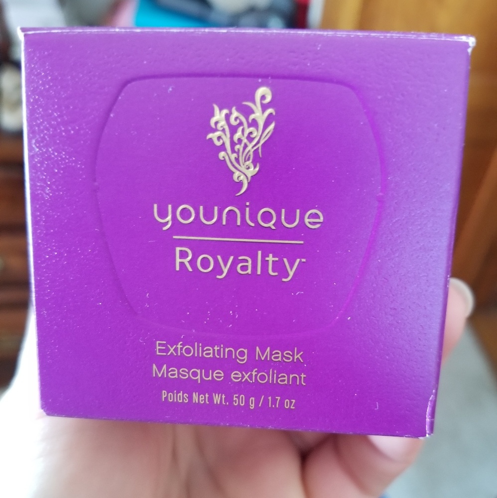 Brand new exfoliating mask